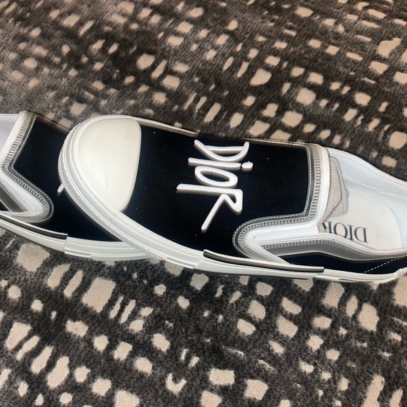 Dior Men's Black and White Slip-On Sneakers - Picture 2 of 3
